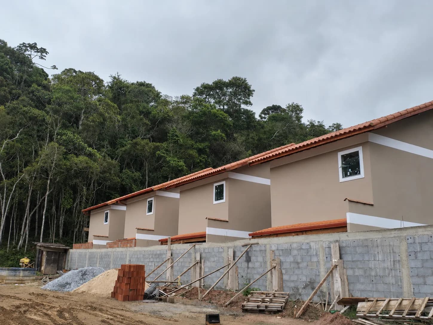 Projeto de calhas em Nova Friburgo — Constru-Calhas