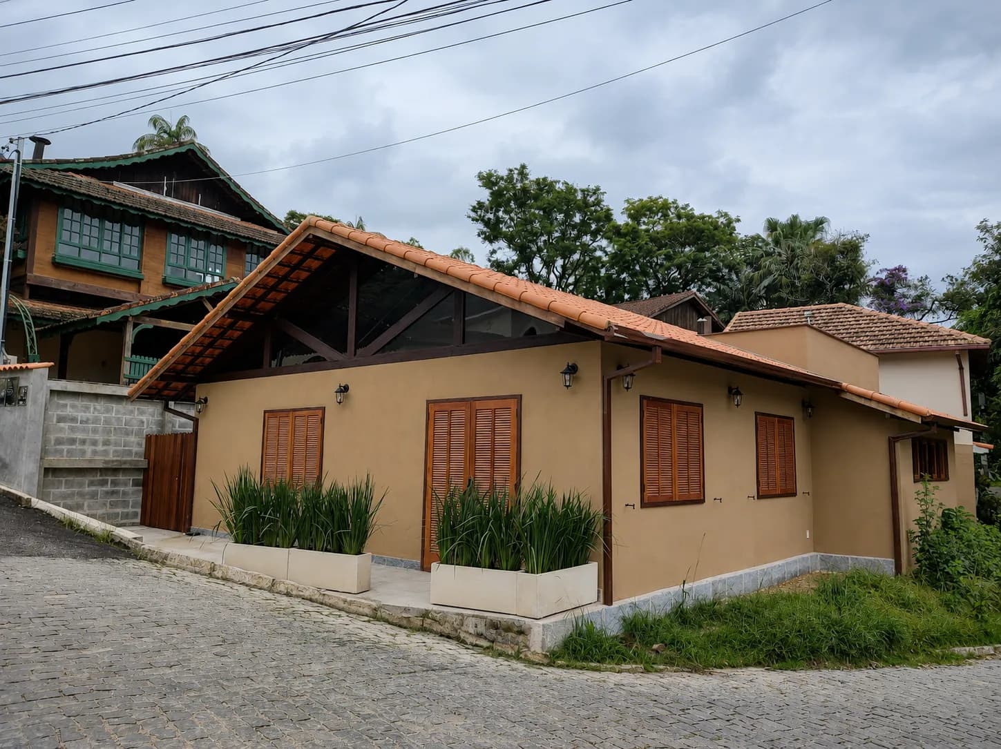 Projeto de calhas em Nova Friburgo — Constru-Calhas