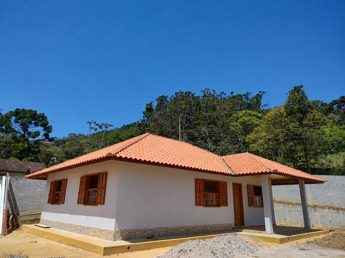 Projeto de calhas em Nova Friburgo — Constru-Calhas