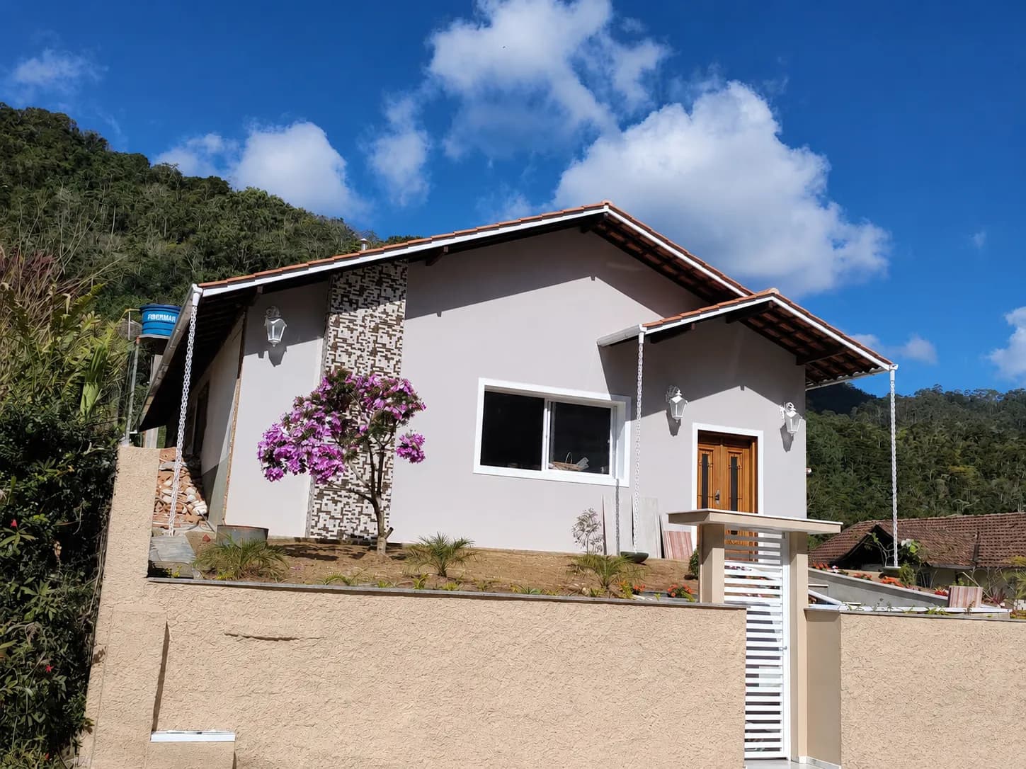 Projeto de calhas em Nova Friburgo — Constru-Calhas